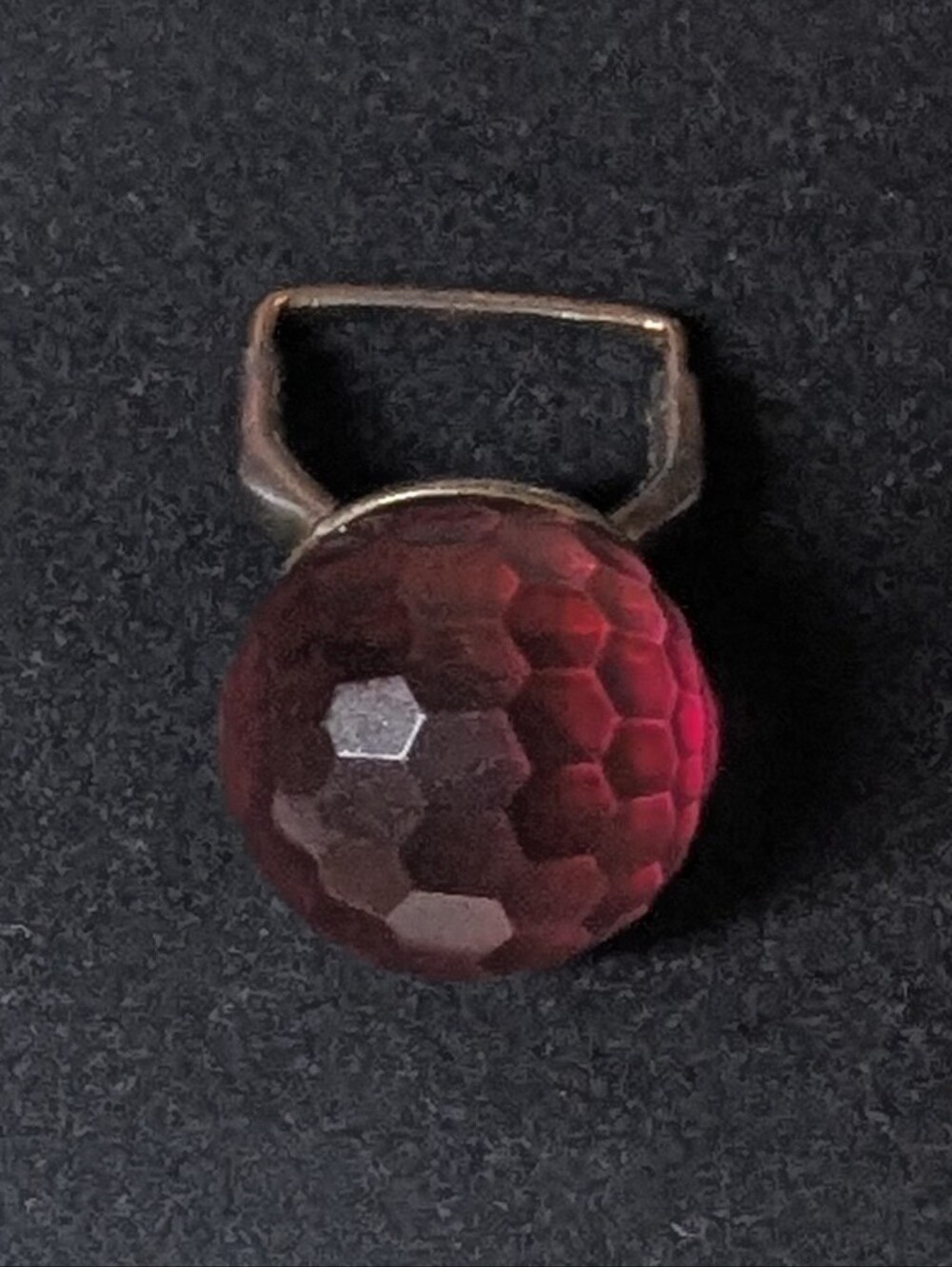 Betsey Johnson Ruby Red Faceted Glass Orb Statement Ring Vintage + FREE GIFT - Picture 3 of 4